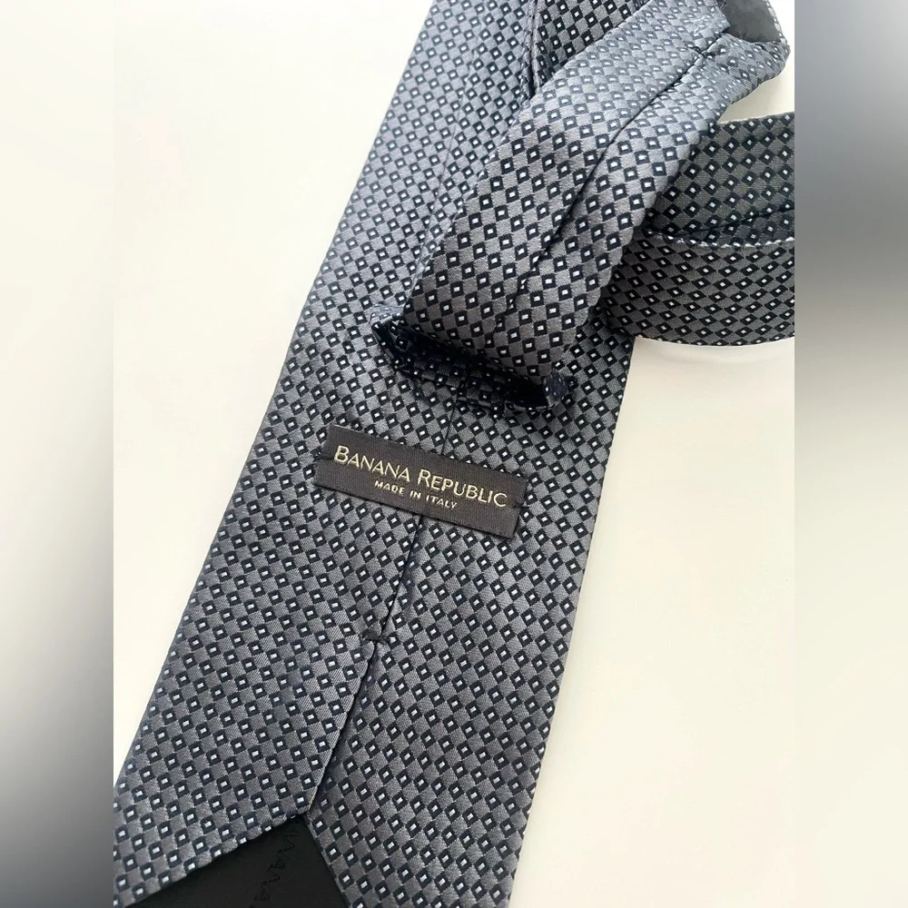 Vintage Men’s Banana Republic Made in Italy Necktie